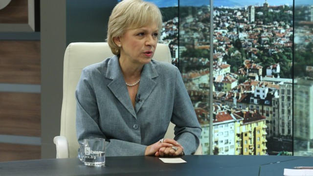 Снимка: До края на седмицата лекари влизат в бежанския център в Харманли