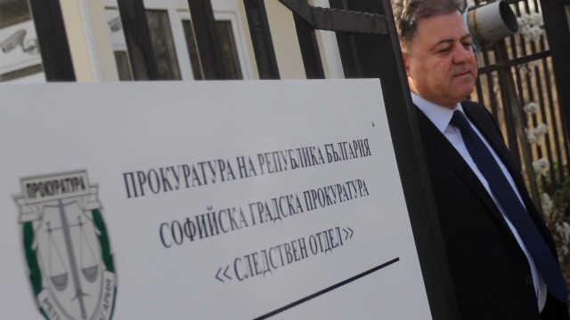 Снимка: Разпитват Николай Ненчев за договора за ремонта на МиГ-29