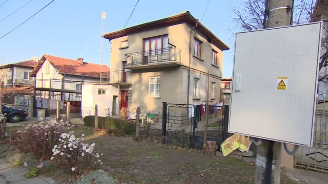 Снимка: Нападнаха инкасатори на енергото в Самоков 