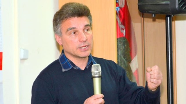 Снимка: Иво Христов се извини за 80-те процента дебили