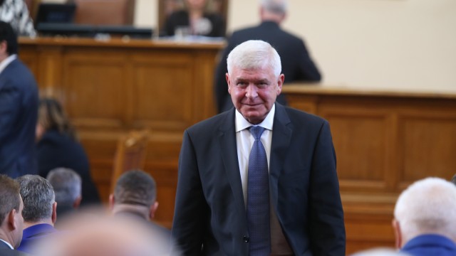 Снимка: До края на проверката: Временно отстраняват директора на „Медицински одит” 