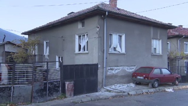 Снимка: Две от пострадалите при взрив на газова бутилка в Сапарева баня остават в тежко състояние 