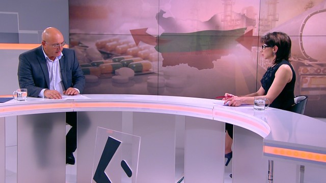 Снимка: Емил Димитров – Ревизоро: Контрабандата поражда корупция, после корупцията я подпомага
