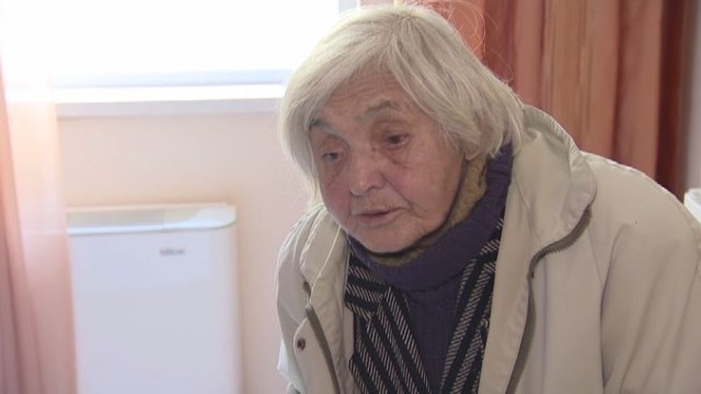 Снимка: Щастлива развръзка: Жената, нощувала на улицата, ще има постоянен дом