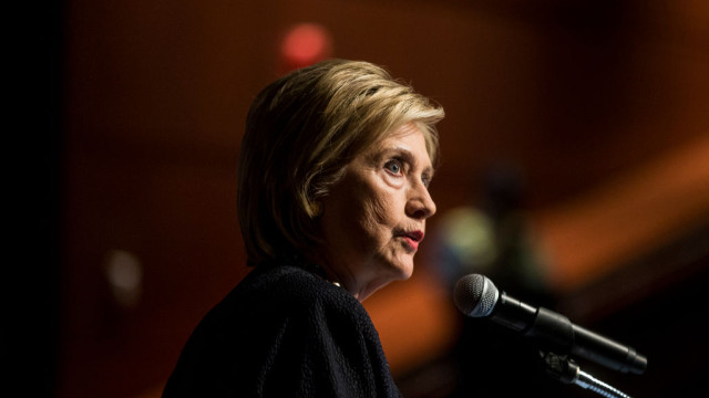 Снимка: Хилъри Клинтън: Усилията на САЩ да принудят Украйна да сключи споразумение с Путин са позорни