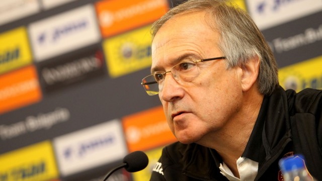 Снимка: Дерменджиев: Не е добре, когато те хокат постоянно (ВИДЕО)