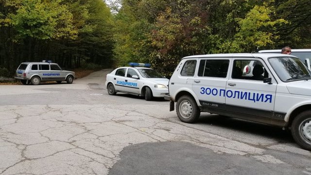 Снимка: Жандармерия и спецполицаи издирват 69-годишен мъж от Шумен
