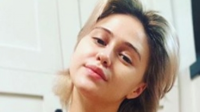 Снимка: Мария Бакалова с интервю на български за успеха и 