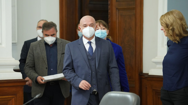 Снимка: Ген. Мутафчийски: Мерките ще помогнат повече здрави хора да посрещнат ваксините