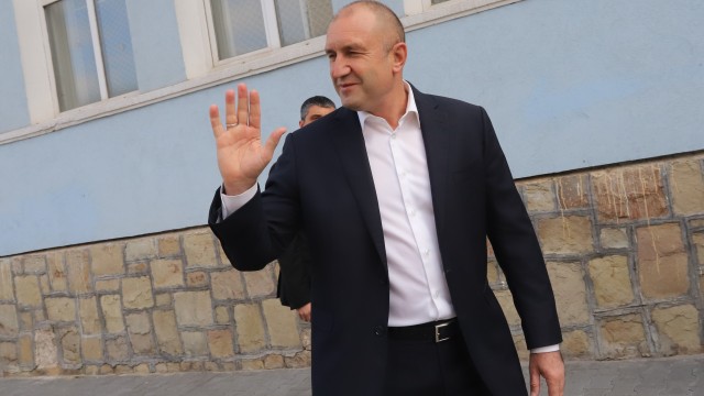 Снимка: В „Тази сутрин“ очаквайте: Радев с втори мандат - кои послания стигнаха до избирателите?