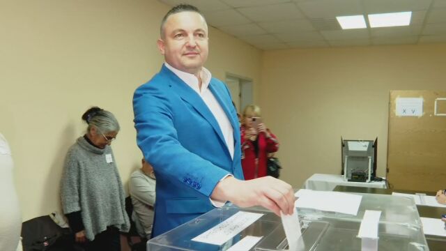 Европрокуратурата обвини бившия кмет на Варна Иван Портних и бившия областен управител Стоян Пасев