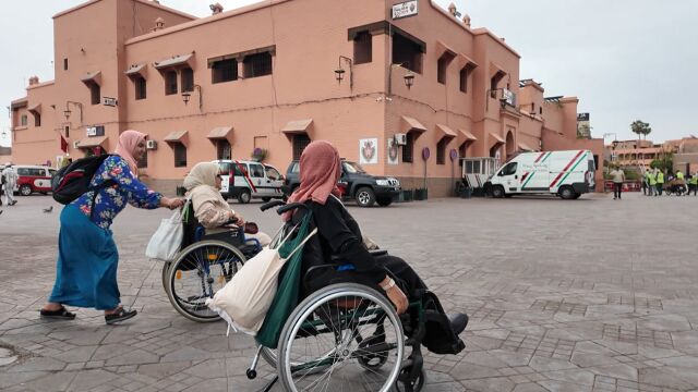 Да приемеш и обикнеш себе си: Гледайте в 