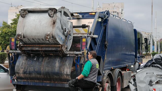 Подадени са жалби срещу новите процедури за почистването на пет района в София