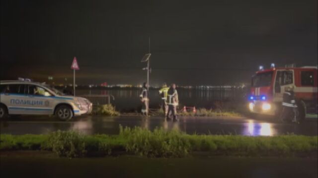 След като кола с мигранти падна в езеро след гонка с полицията: Шест са жертвите, има и ранени