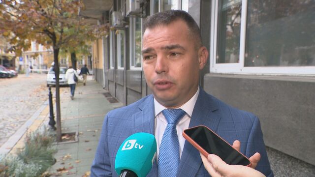 Директорът на „Гранична полиция“: С шипове се опитахме да спрем колата с мигранти и тя падна в езерото