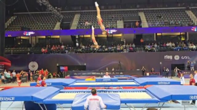 Снимка: Малшанс ни отне още отличия в скоковете на батут (ВИДЕО)