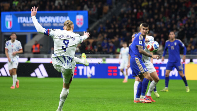 Снимка: Холанд шокира: Хвана ме за задните части и се мотивирах!