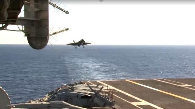 Снимка: Американски военни самолети са прелетели до Венецуела