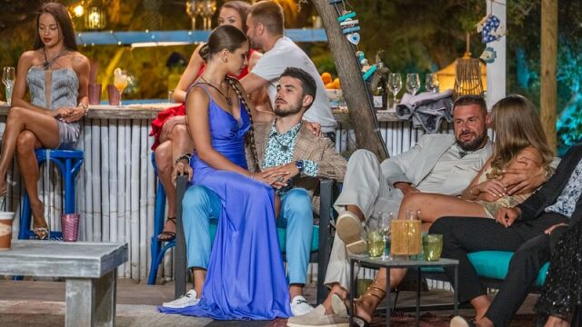 Снимка: Церемония на розата с абсолютен обрат: Всички ключови моменти (ВИДЕО)