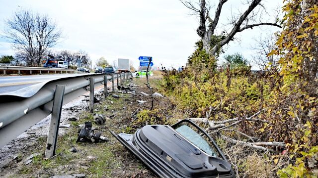 Снимка: След смъртта на семейство на Околовръстния път в Пловдив: АПИ предлага два варианта за ремонт