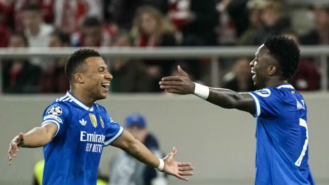 Снимка: Четири гола на Мбапе измъкнаха Реал в Пирея (ВИДЕО)