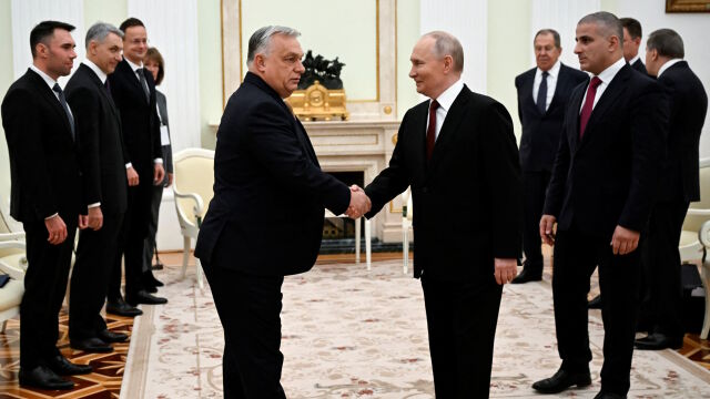 Снимка: Виктор Орбан посети Владимир Путин в Москва и поиска още руски петрол и газ (СНИМКИ)