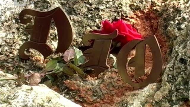 Снимка: Откриха паметника на Рони Джеймс Дио 