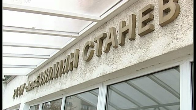 Снимка: Бой в училище, охраната бездейства
