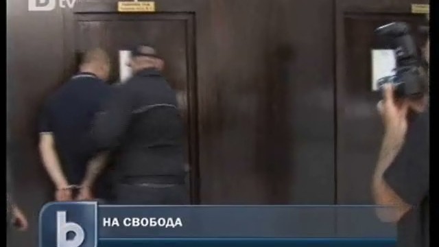 Снимка: Пуснаха младежите, задържани за побоя над роми 