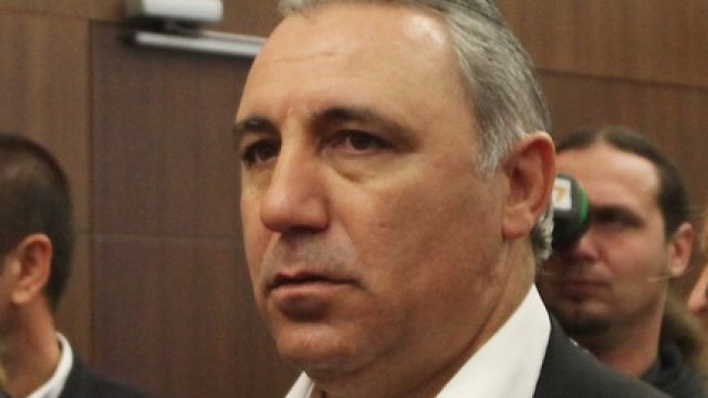 Снимка: Стоичков помага на българите за работа в ЕС