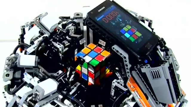 Снимка: Lego робот отвя човешкия рекорд по 