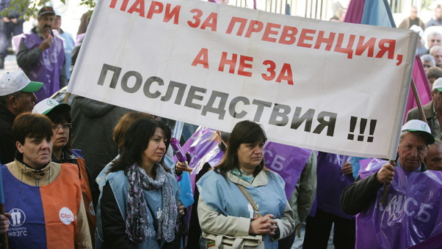 Снимка: Служителите на „Напоителни системи