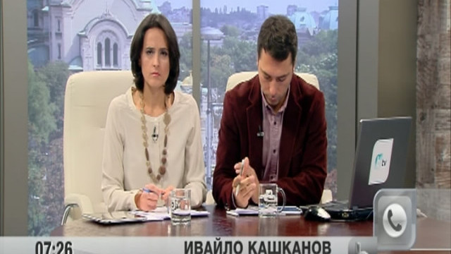 Снимка: Родители не могат да приберат детето си, което се е родила в Гърция