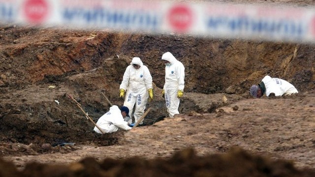 Снимка: Останките на стотици хора в масов гроб в Босна и Херцеговина