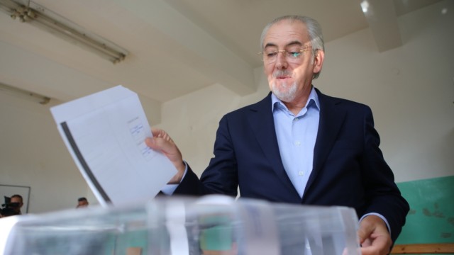 Снимка: 4 глоби за ДПС за агитация на чужд език