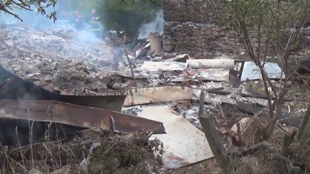 Снимка: Мъж загина при пожар в село Фролош