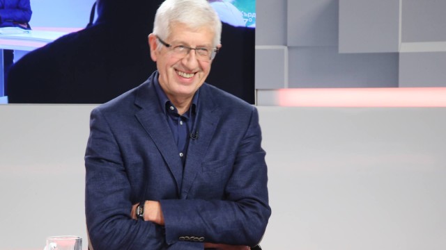 Снимка: Румен Овчаров с обвинение за 9 млн. лв загуби на мини „Бобов дол”