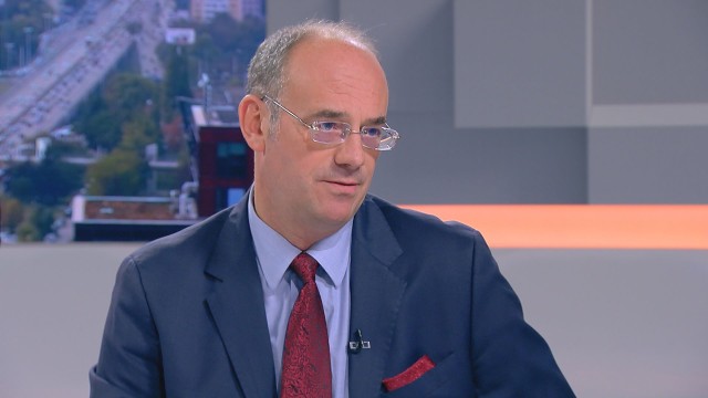 Снимка: Учени, предприемачи и интелектуалци с програма за развитието на България