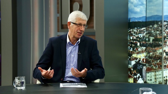 Снимка: Румен Овчаров: Има очевидна договорка с българската държава в сделката за ЧЕЗ 