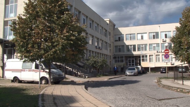 Снимка: Болницата в Поморие спря работа