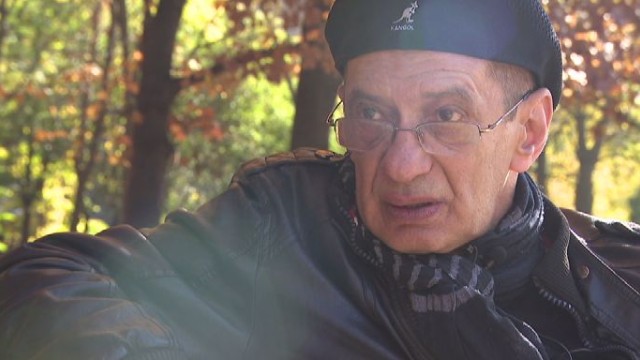 Снимка: Защо авторът на „Развод ми дай” иска да се откаже от българското си гражданство? 
