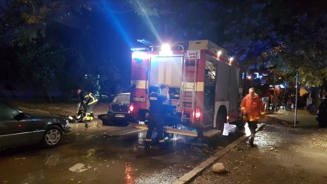 Снимка: Пожар пламна в жилищен блок в квартал „Разсадника”