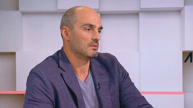 Снимка: Спряха конкурса за ремонта на столичния площад „Св. Неделя”