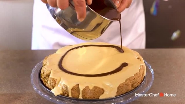 MasterChef@Home: Катето Евро за първи път прави торта с дулсе де лече
