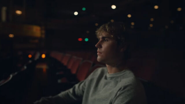 Джъстин Бийбър и Бени Бланко разказват история