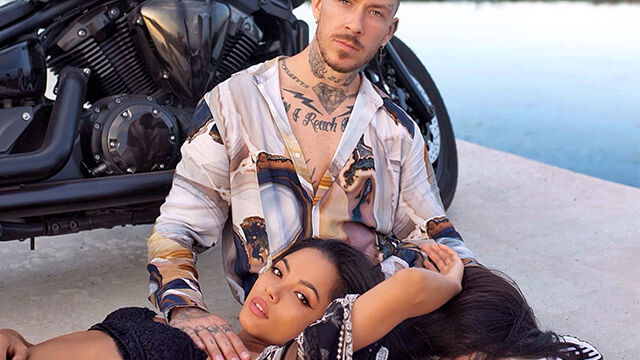 Pavell подари песен на половинката си