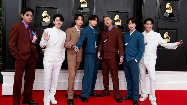Снимка: След бойкот от феновете: „Грами“ премахна видеоклиповете на BTS от платформите си