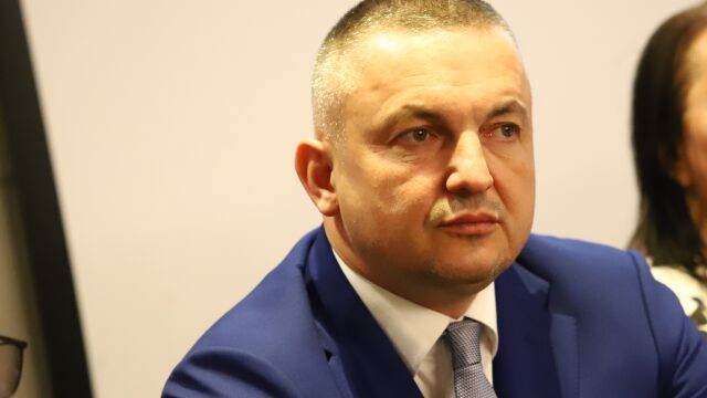 Снимка: Прекратиха делото срещу бившия кмет на Варна Иван Портних 