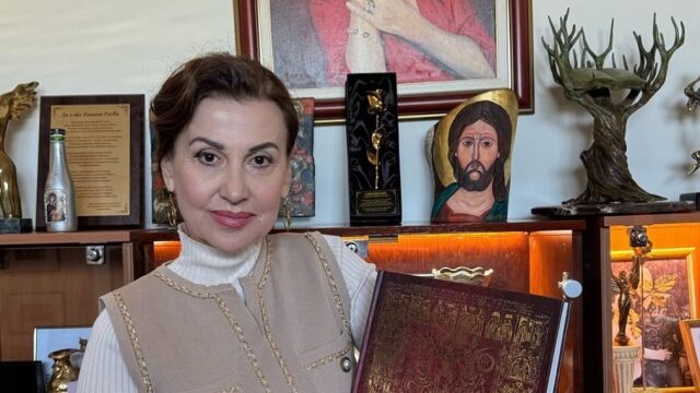 Снимка: На какви тетрадки пишат внучките на Илиана Раева
