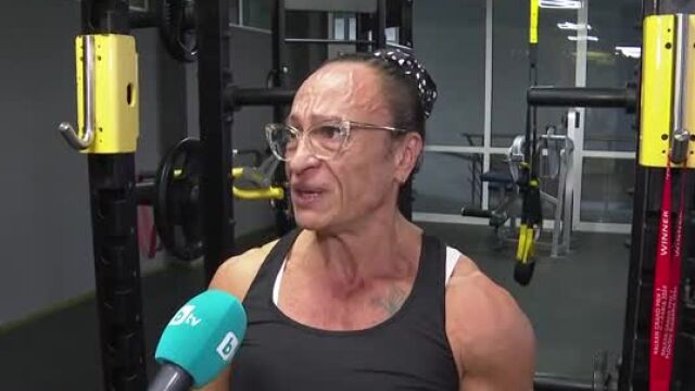 Снимка: Бодибилдърката Галина Продромова: Тренирам двуразово, имам 2 дъщери и 3 внучки (ВИДЕО)